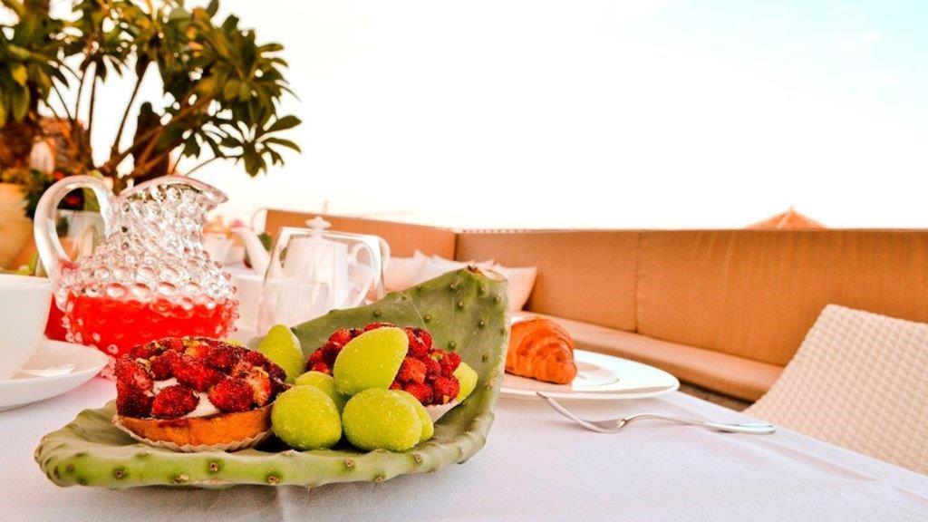 Asmundo Di Gisira Hotell CTA Exteriör bild